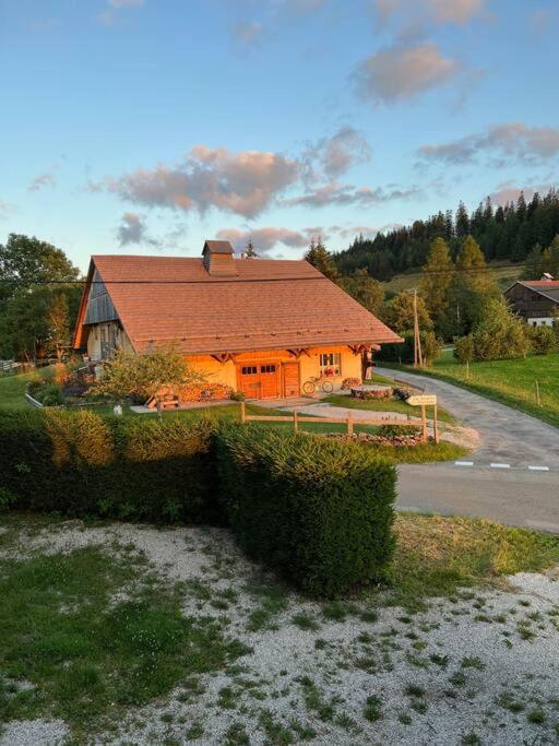 Nuit Insolite - La Cabane Du Haut-Doubs Les Gras Dış mekan fotoğraf