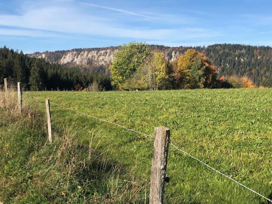 Nuit Insolite - La Cabane Du Haut-Doubs Les Gras Dış mekan fotoğraf